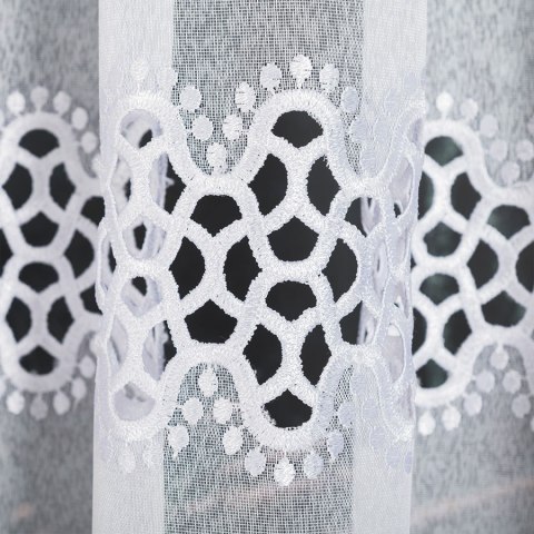 Firanka z aplikacją na markizecie ze wzorem pasowym, wysokość 175cm, kolor 001 biały 008897/433/001/175000/1