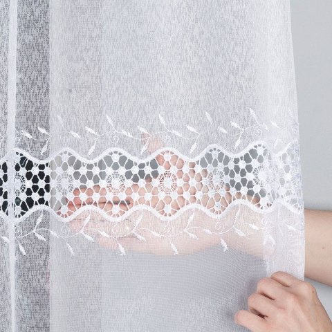 Firanka z aplikacją na markizecie ze wzorem pasowym, wysokość 160cm, kolor 001 biały 089060/433/001/000160/1