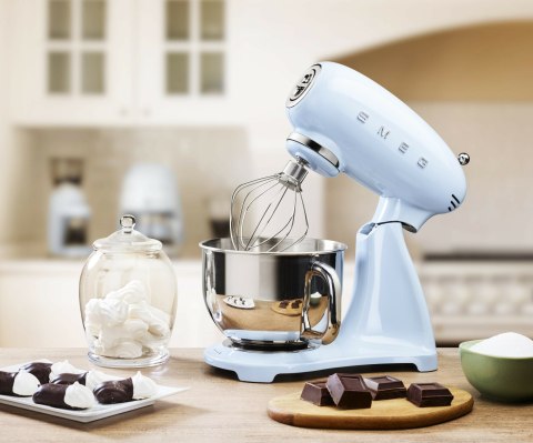 Robot planetarny Pastelowy błękit 800w Smeg SMF03PBEU