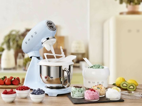 Robot planetarny Pastelowy błękit 800w Smeg SMF03PBEU