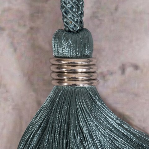 SZNUR DEKORACYJNY LARISA DŁ. 51 CM CIEMNOMIĘTOWY