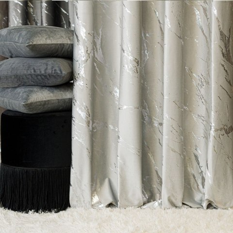 MARMA Tkanina dekoracyjna, wysokość 300cm, kolor 021 pastelowy szary ze srebrnym nadrukiem na VELVI TD0037/TDP/021/000300/1