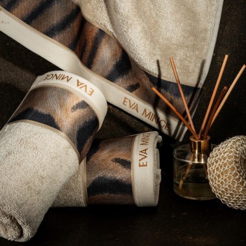 RĘCZNIK EVA 23 50 X 90 CM CZARNY