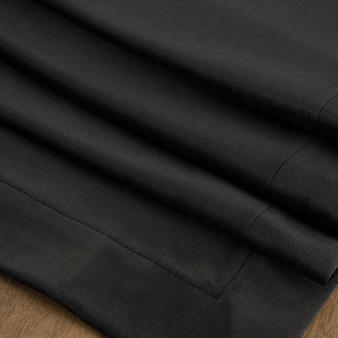 OBRUS MELINDA 140 X 180 CM CZARNY