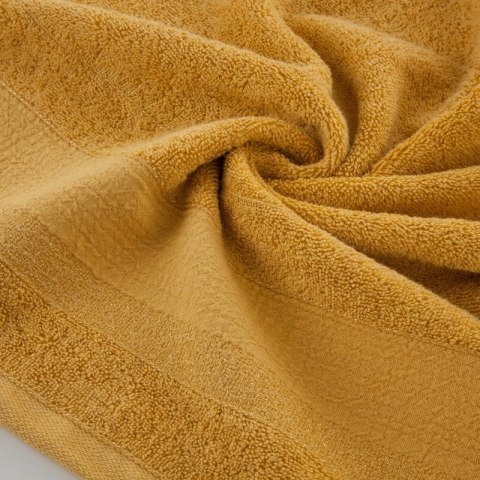 RĘCZNIK APRIL (12) 30 X 50 CM MUSZTARDOWY