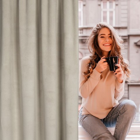 ZASŁONA GOTOWA ELIZA NA TAŚMIE 140 X 300 CM BEŻOWY