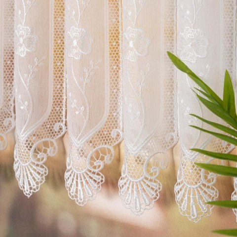 Zazdrostka haftowana panelowa na batyście, wysokość 90cm, kolor 010 naturalny 093003/388/010/000090/1