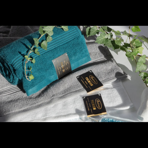 Ręcznik z bawełny i modalu MOLLY 30x50 cm kolor zielony