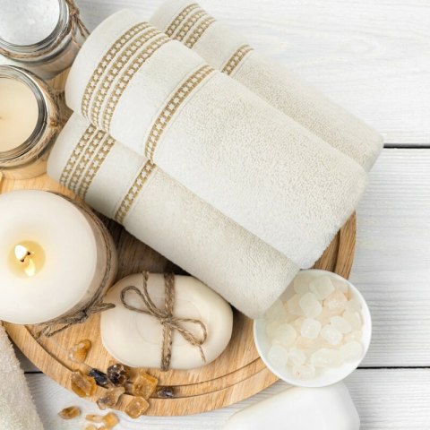 RĘCZNIK AMANDA (10) 50 X 90 CM PUDROWY RÓŻ