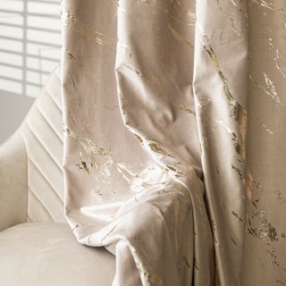 MARMA Zasłona gotowa na przelotkach, szerokość 140cm x wysokość 250cm, kolor 015 ciemny kremowy ze złotym nadrukiem na VELVI TD0