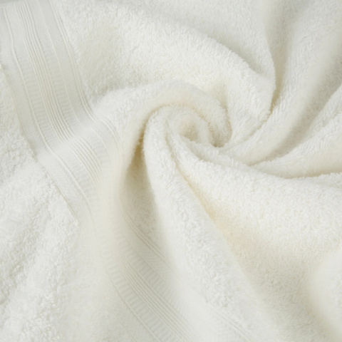 Ręcznik ELEN z bawełny egipskiej 70x140 cm kolor kremowy