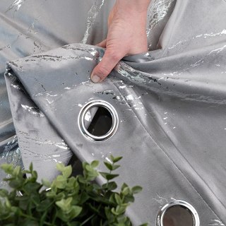 MARMA Zasłona gotowa na przelotkach, szerokość 140cm x wysokość 250cm, kolor 005 jasny szary ze srebrnym nadrukiem na VELVI TD00