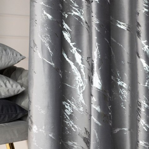 MARMA Zasłona gotowa na taśmie, szerokość 140cm x wysokość 250cm, kolor 005 jasny szary ze srebrnym nadrukiem na VELVI TD0037/ZG