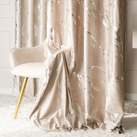 MARMA Zasłona gotowa na taśmie, szerokość 140cm x wysokość 250cm, kolor 015 ciemny kremowy ze srebrnym nadrukiem na VELVI TD0037