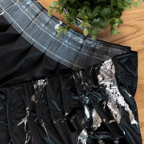 MARMA Zasłona gotowa na taśmie, szerokość 140cm x wysokość 250cm, kolor 111 czarny ze srebrnym nadrukiem na VELVI TD0037/ZGT/111