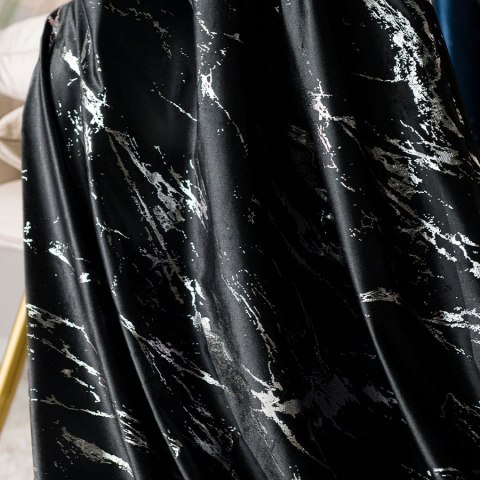 MARMA Zasłona gotowa na taśmie, szerokość 140cm x wysokość 250cm, kolor 111 czarny ze srebrnym nadrukiem na VELVI TD0037/ZGT/111