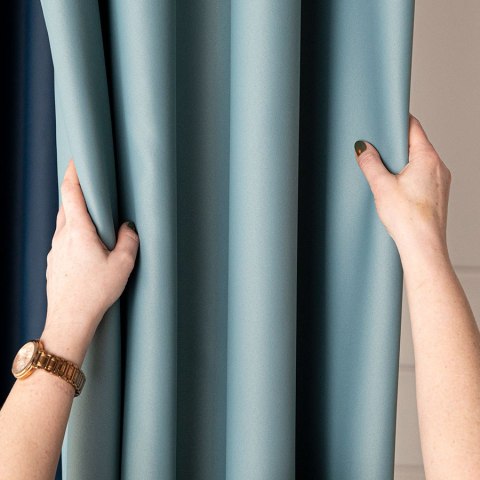 Zasłona gotowa typu blackout na przelotkach, szerokość 140cm x wysokość 250cm, kolor 227 szałwiowy zielony TD0015/ZGP/227/140250