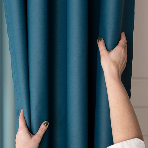 Zasłona gotowa typu blackout na przelotkach, szerokość 140cm x wysokość 250cm, kolor 228 petrol TD0015/ZGP/228/140250/1