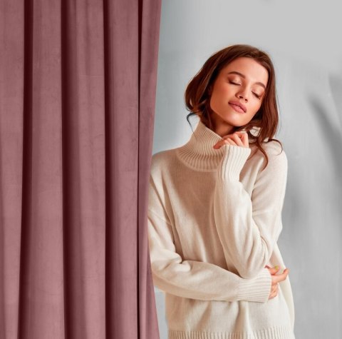 ZASŁONA GOTOWA D91 ROSA NA TAŚMIE CIEMNORÓŻOWY