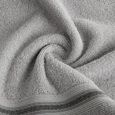 RĘCZNIK TRIS (02) 70 X 140 CM SREBRNY