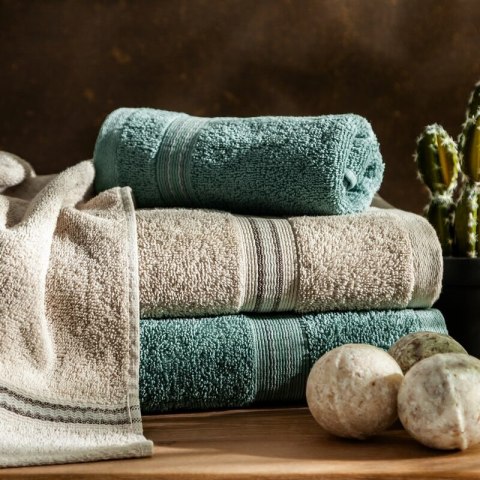 RĘCZNIK TRIS (03) 50 X 90 CM BEŻOWY