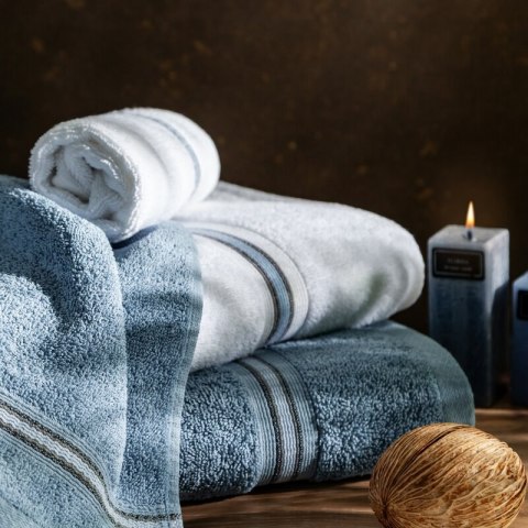 RĘCZNIK TRIS (07) 70 X 140 CM NIEBIESKI