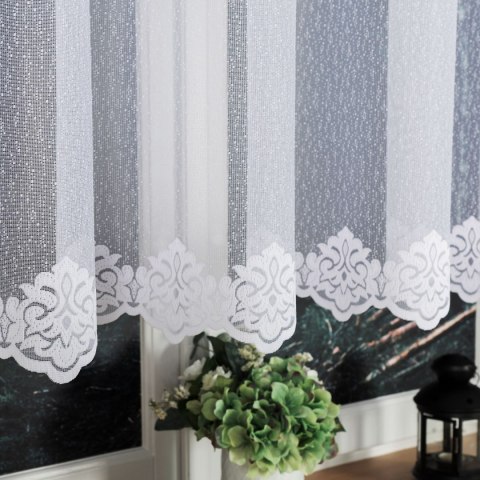 Firanka żakardowa ze wzorem na samym dole, wysokość 160cm, kolor 001 biały 023405/000/001/000160/1