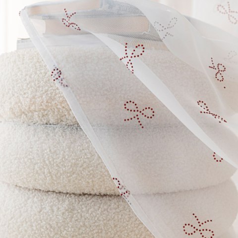 RIBBON Firana gotowa na woalu w diamentowe kokardki, na srebrnych przelotkach, z ołowianką, szerokość 140 x wysokość 250cm, kolo