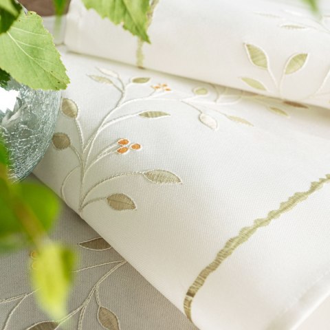 ZIELONA MELODIA Bieżnik z haftem, szerokość 38cm x wysokość 160cm, kolor 001 biały 291829/KSP/L01/038160/1