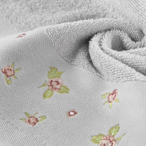 RĘCZNIK DALIA (02) 70 X 140 CM SREBRNY