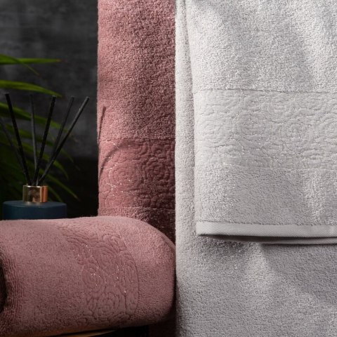 RĘCZNIK IRIS (02) 30 X 50 CM SREBRNY