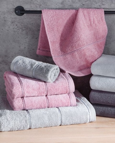 RĘCZNIK MARI (16) 50 X 90 CM ZIELONY