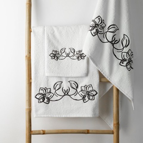 KOMPLET RĘCZNIKÓW 3 56 X 36 X 7 CM BIAŁY