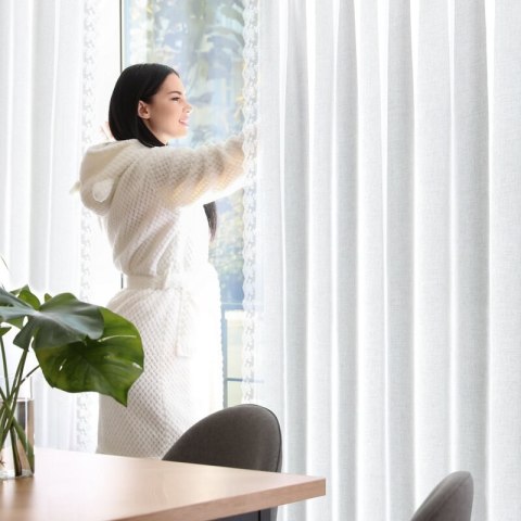 FIRANA GOTOWA SUZAN NA TAŚMIE 140 X 270 CM BIAŁY