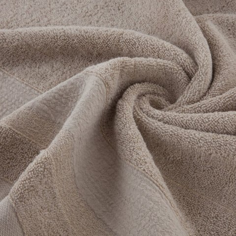 KOMPLET RĘCZNIKÓW APRIL 46 X 36 X 7 CM BEŻOWY