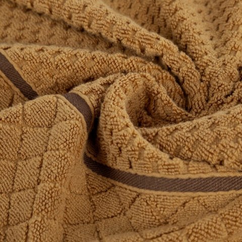 RĘCZNIK FAVORI (07) 70 X 140 CM MIODOWY