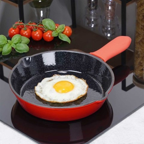 PATELNIA ŻELIWNA EMALIOWANA 20cm Z SILIKONOWĄ NAKŁADKĄ 199154