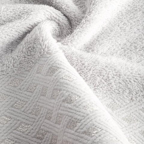 RĘCZNIK LUIZA (04) 70 X 140 CM SREBRNY