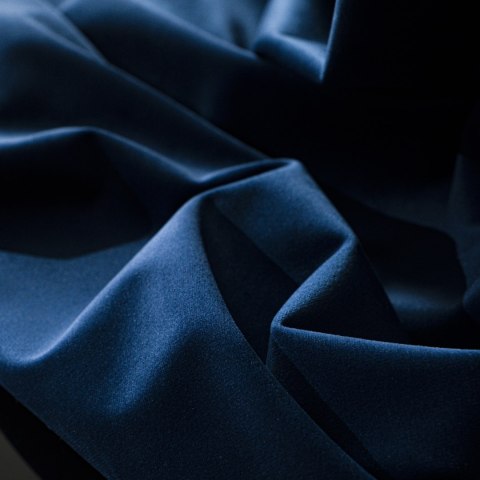BLACKOUT VELVET Zasłona gotowa na przelotkach, szerokość 140cm x wysokość 240cm, kolor 011 granatowy BLAVEL/ZGP/011/140240/1