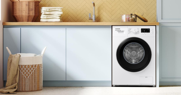 Jak oszczędzać wodę i prąd podczas prania? Pralki energooszczędne